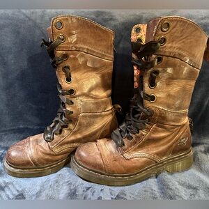 Dr Martens Boot Triumph 1914 Women’s 8 US Satin Ribbon Laces Floral